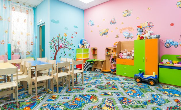 TWINS Preschool - cеть частных билингвальных детских садов