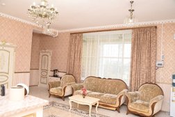 Gold hotel