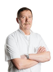 Ортопед, травматолог Эйно Иванович Тинас