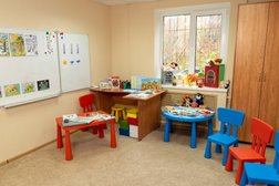 Детский языковой центр Magic English, с рейтингом 5 - находится по адресу Курск, Центральный округ, Юго-Западный район, 1-й микрорайон Юго-Запада-2, 305005, проспект Вячеслава Клыкова, 16 