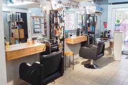 Салон красоты Ярко, с рейтингом 4.7 - находится по адресу Челябинск, улица Молодогвардейцев, 68 