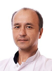 Главный врач, стоматолог-ортопед Сергей Юрьевич Тамбовцев