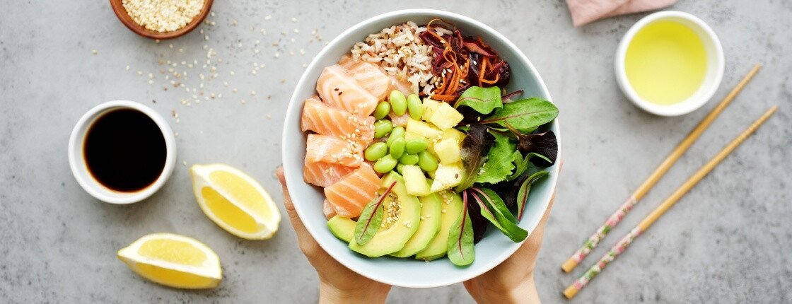 12 рецептов вкусных и полезных салатов для тех, кто следит за фигурой