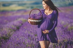 Магазин одежды для беременных и кормящих мам MomsBerry, с рейтингом 4.5 - находится по адресу Екатеринбург, Героев России, 2 