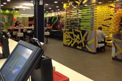 Ресторан быстрого питания Вкусно — и точка, с рейтингом 4.1 - находится по адресу Москва, Профсоюзная улица, 118 