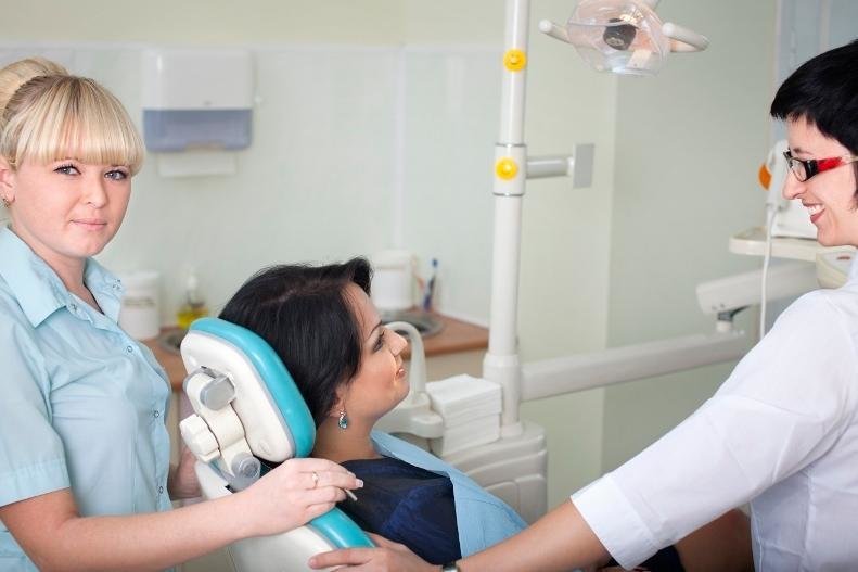 Игорь зуба таганрог. Астродент таганрог врачи. Зубы в таганроге. Эвидент белгород. Игорь зубов.