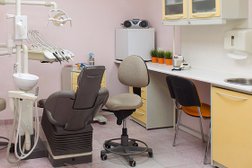 Стоматология Дарьял, с рейтингом 3.9 - находится по адресу Москва, улица Пришвина, 23 