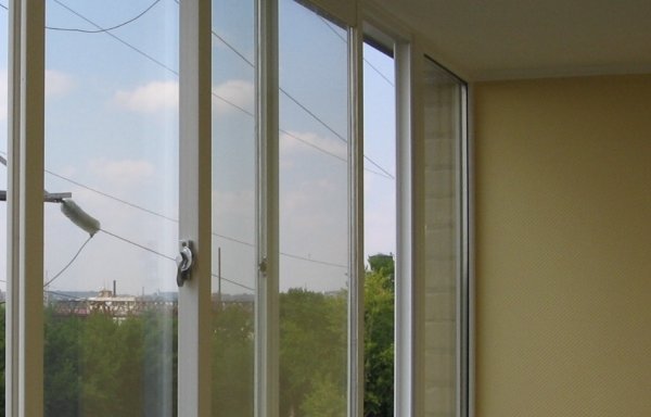 Остекление балконов и лоджий в Комсомольске-на-Амуре: цена от 13600 руб. –  Застеклить балкон: 52 строительных компании, 24 отзыва, фото – Zoon.ru
