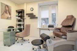 Салон красоты The expat salon, с рейтингом 4.7 - находится по адресу Москва, 3-я Тверская-Ямская улица,  21/23 