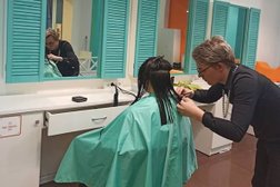 Семейная парикмахерская Мамдаринка, с рейтингом 3 - находится по адресу Республика Башкортостан, Уфа, Софьи Перовской, 52/2 