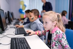 Международная школа программирования для детей Kiber One, с рейтингом 4.9 - находится по адресу Брянск, улица Дуки, 69 