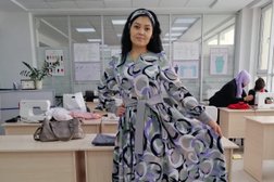 Курсы кройки и шитья Kamalat, с рейтингом 4.4 - находится по адресу Алматы, Алатауский район, микрорайон Алгабас-1, 5к/23-26 