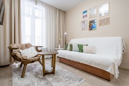 Best House Surgut, с рейтингом 4.9 - находится по адресу Ханты-Мансийский автономный округ — Югра, Сургут, 608405, улица Ивана Захарова, 9/1, ЖК Азбука 