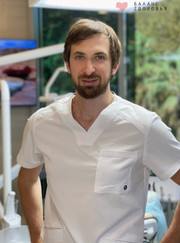 Стоматолог-ортопед, гигиенист стоматологический Левон Саркисович Агаджанян