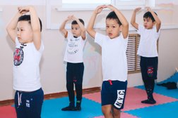 Детский центр Всезнайка, с рейтингом 3.5 - находится по адресу Алматы, улица Ходжанова, 81 