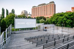 Парк искусств Музеон, с рейтингом 4 - находится по адресу Москва, Крымский Вал улица, 10 