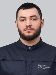 Имплантолог, стоматолог-хирург Азамат Мелибоевич Пиров