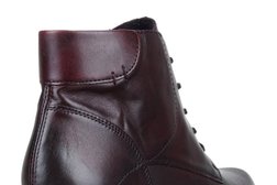 Магазин женской обуви нестандартных размеров Королевская обувь, с рейтингом 2.7 - находится по адресу Московская область, Балашиха, Саввинская улица, 2а 