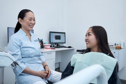 Стоматологическая клиника ESS clinic, с рейтингом 3.8 - находится по адресу Республика Бурятия, Улан-Удэ, Сахьяновой, 21 блок 2 