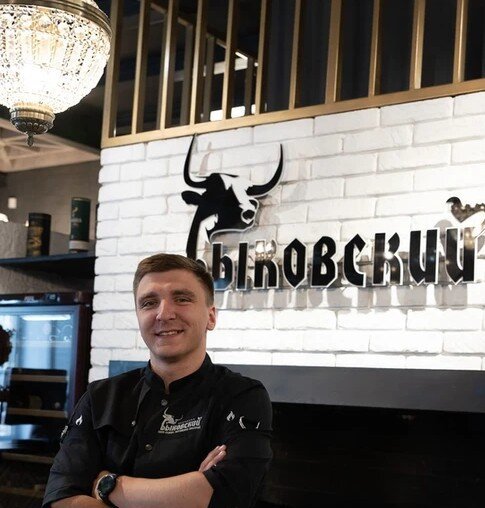 Дмитрий Котовенко