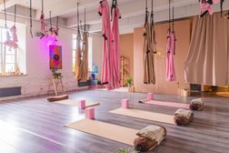 Центр йоги Погружение, с рейтингом 4.6 - находится по адресу Санкт-Петербург, набережная канала Грибоедова, 156 