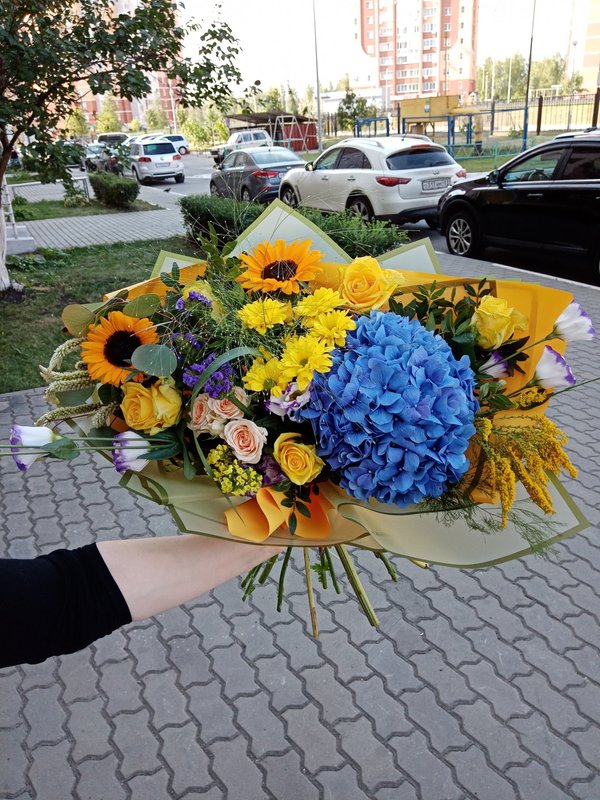 фотография Цветочного магазина LAFFLAVERS на улице Славянова, 1