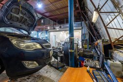 Автомастерская AutoClub Service, с рейтингом 4.7 - находится по адресу Санкт-Петербург, Уральская улица, 4В 