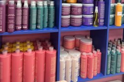 Студия красоты KRASNOE YABLOKO, с рейтингом 3.9 - находится по адресу Москва, Ленинградский проспект, 76А 