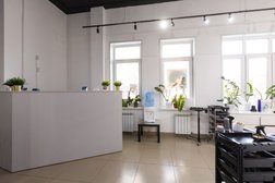 Студия завивки и колористики Живи кучеряво, с рейтингом 4.2 - находится по адресу Республика Башкортостан, Уфа, Российская улица, 20 