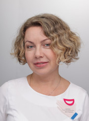 Гигиенист стоматологический, стоматолог Елена Владимировна Хромова