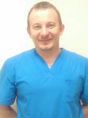 Массажист Владимир Николаевич Савельев