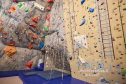 Скалодром 5+, с рейтингом 4.9 - находится по адресу Республика Башкортостан, Уфа, Лесотехникума, 49/1 