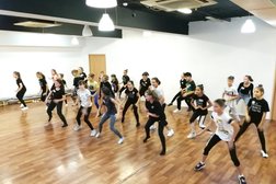 Школа танцев Уфимский центр современного танца, с рейтингом 4 - находится по адресу Республика Башкортостан, Уфа, Верхнеторговая площадь, 1 