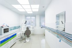 Стоматологическая клиника 33 стоматология, с рейтингом 4.9 - находится по адресу Новосибирск, Ядринцевская улица, 18 