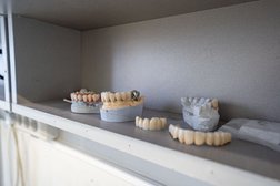 Стоматологическая клиника Стомэнергетик, с рейтингом 4.3 - находится по адресу Хабаровск, Энергетик квартал, 11 