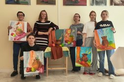 Школа искусств Золотой луч, с рейтингом 5 - находится по адресу Ленинградская область, Кудрово, Центральная улица, 8 к1 