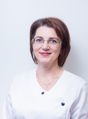 Дерматолог, косметолог Елена Леонидовна Карягина