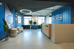 Коворкинг BLOKS, с рейтингом 4.9 - находится по адресу Самара, улица Антонова-Овсеенко, 44А 