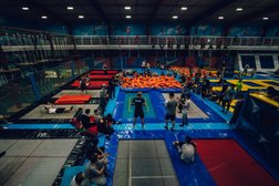 Батутный развлекательный центр Внебопарк, с рейтингом 4.1 - находится по адресу Республика Татарстан, Казань, улица Юлиуса Фучика, 90 
