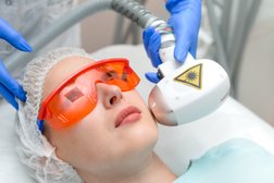 Студия депиляции WAX BAR, с рейтингом 5 - находится по адресу Екатеринбург, улица Антона Валека, 13 