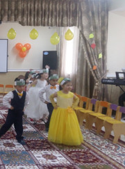 Преподаватель истории Гульназ Сыдыковна Тілләбаева