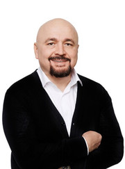 Главный врач, имплантолог Магомед Уматгиреевич Дахкильгов