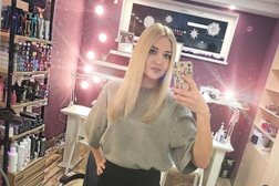 Салон красоты Лав ю, с рейтингом 2.4 - находится по адресу Краснодар, им. Евгении Жигуленко, 9 