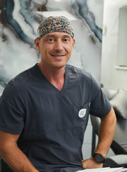 Имплантолог, главный врач Михаил Михайлович Стрелков