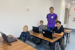 Школа программирования Алгоритмика, с рейтингом 4.9 - находится по адресу Екатеринбург, Совхозная улица, 2 