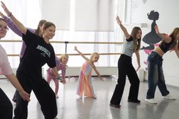 Языковая студия танцев Say&Step, с рейтингом 5 - находится по адресу Самара, Московское шоссе, 4с9 