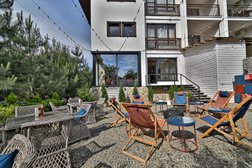 Ресторан Co-Co Chalet, с рейтингом 5 - находится по адресу Краснодарский край, городской округ Сочи, посёлок городского типа Красная Поляна, улица Защитников Кавказа, 29 