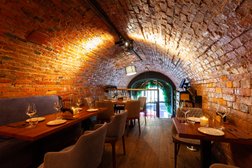 Кафе и винный бар Arch 1908, с рейтингом 4.9 - находится по адресу Москва, Ермолаевский переулок, 4 