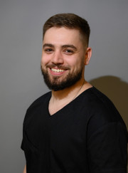 Стоматолог-хирург, имплантолог Тимур Ильшатович Махмутов