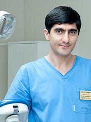 Имплантолог, стоматолог-хирург Ашот Артушевич Нахшкарян